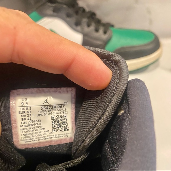 Air Jordan 1 mid, Forest Green, Size 9.5 - Picture 3 of 3